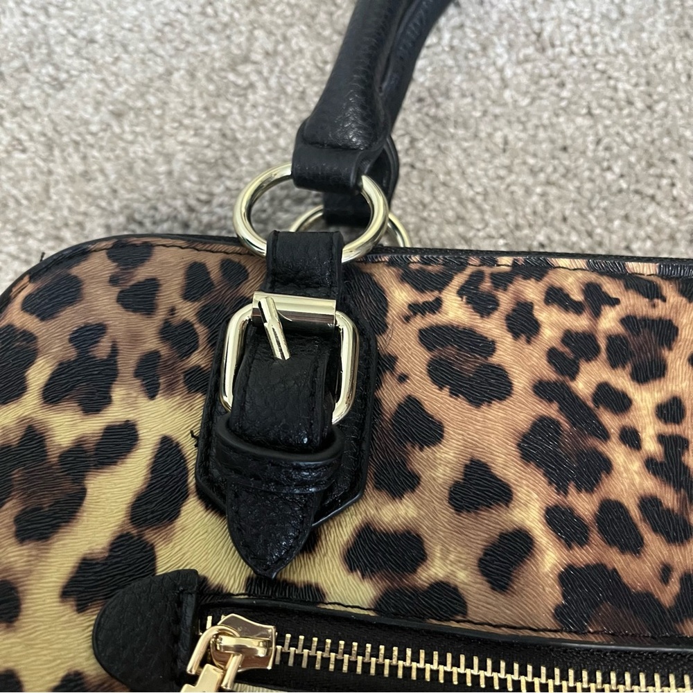 Animal print faux leather shoulder bag w/black interior - Picture 13 of 13